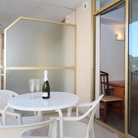 Uhc Pacific Apartment *
